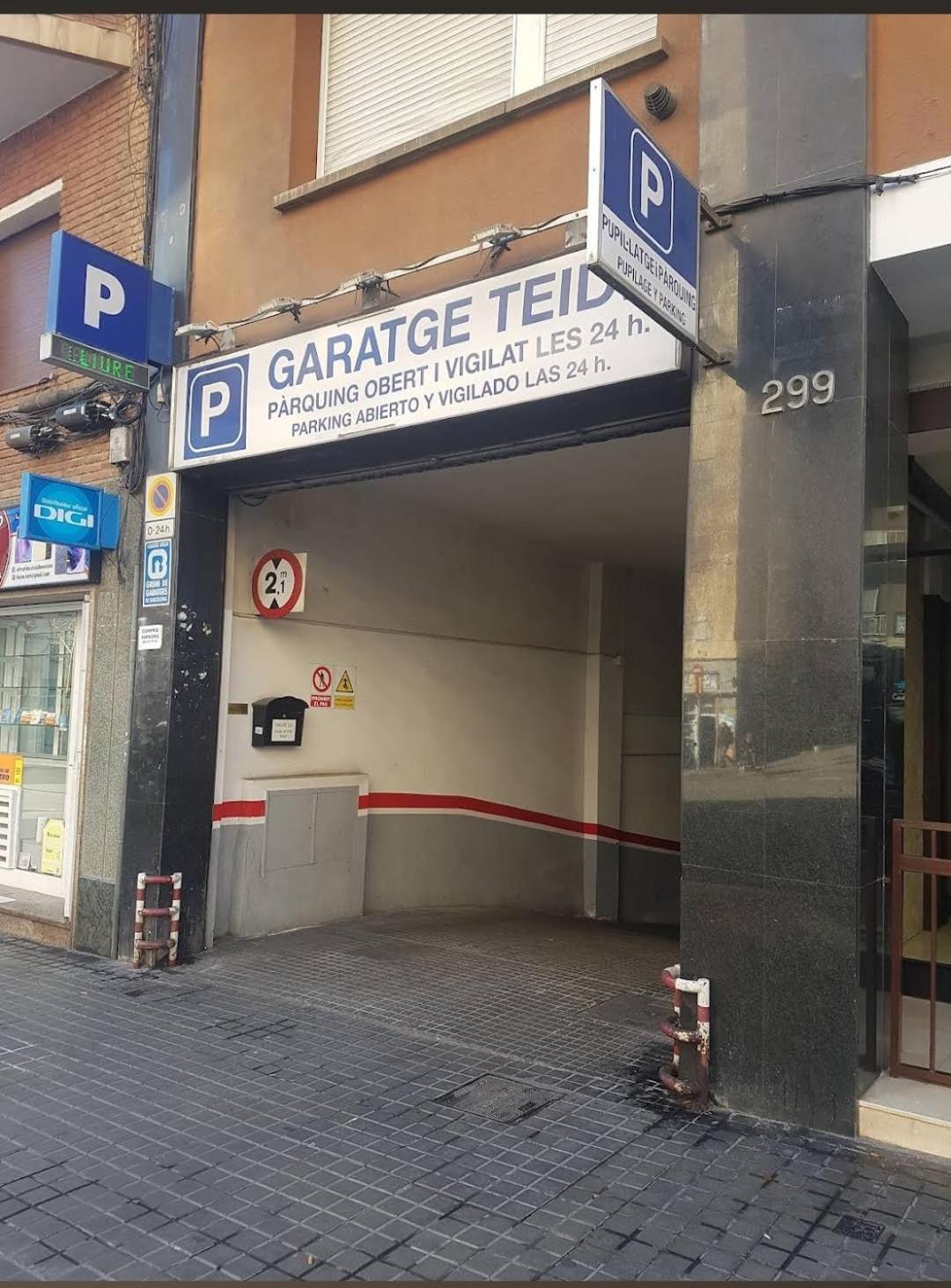 Vilapicina Hostal Barcelona Exterior photo